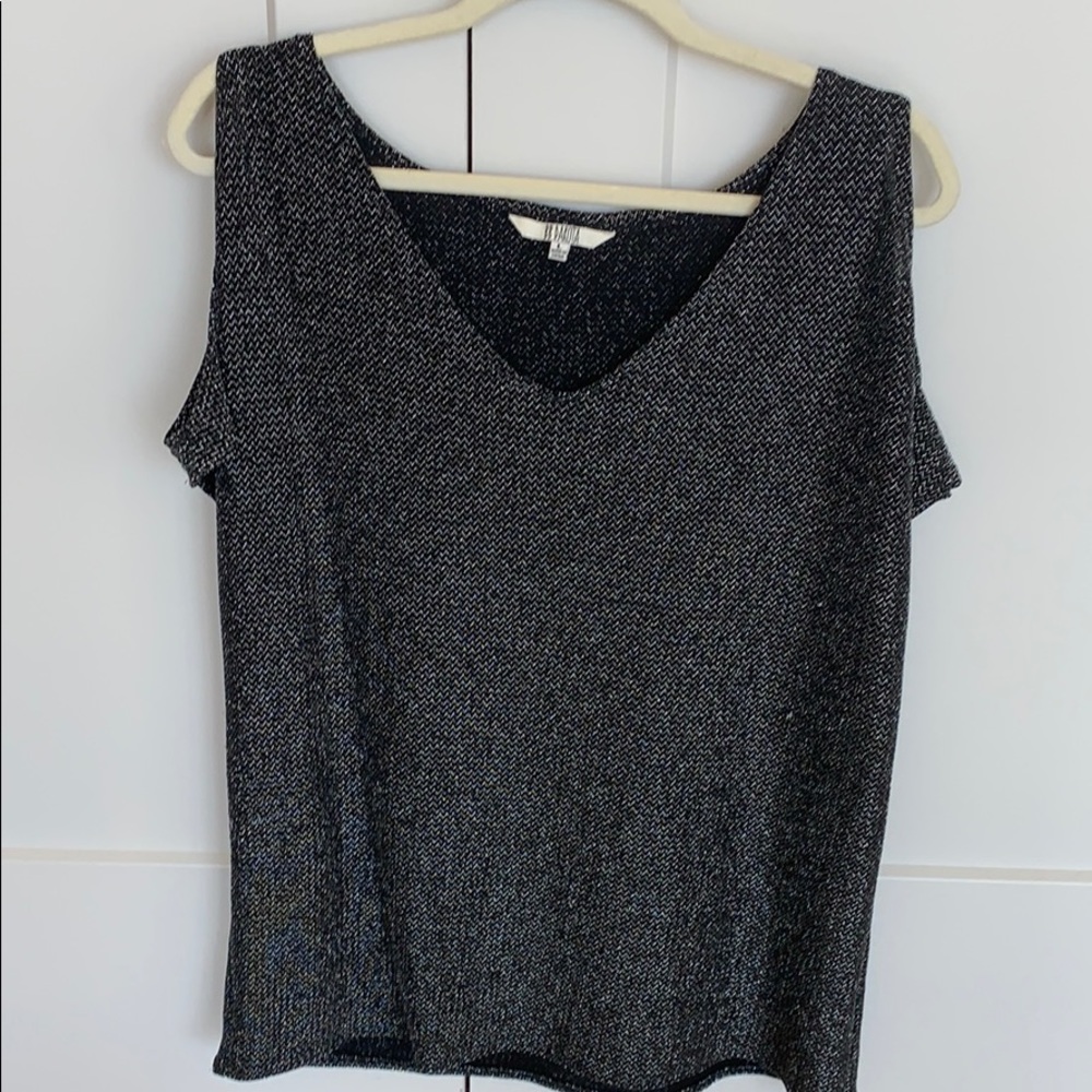 BB Dakota Black Metallic Top